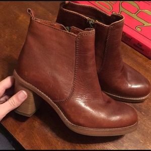 London boutique Handmade Italian leather booties